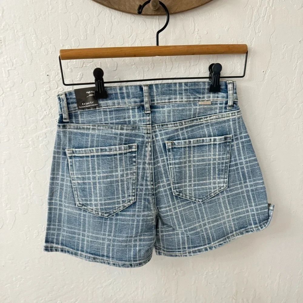 Tractr Checker Gingham Plaid High Rise Slim Blue Denim Shorts 2/26